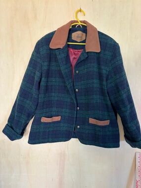 Vintage Woolrich Navy and Green Plaid Jacket with Brown Collar
